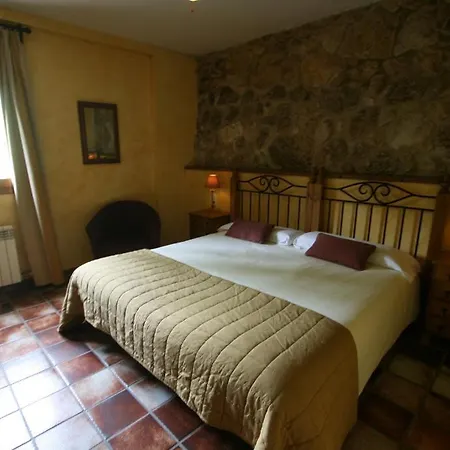 Hotel Complejo Moli De L'hereu 2*